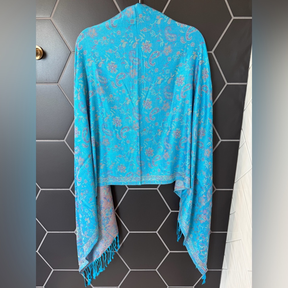 Scarf - Picture 3 of 4